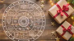 Sternzeichenkreis neben weihnachtlichen Geschenken - Foto: Collage mit MODERNARTWatChaRaWit / AdobeStock und MicroOne/ AdobeStock Sternzeichenkreis neben weihnachtlichen Geschenken - Foto: Collage mit MODERNARTWatChaRaWit / AdobeStock und MicroOne/ AdobeStock