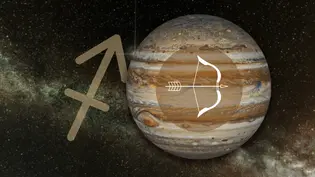 Sternzeichen Schütze vor seinem Herrscherplanet dem Jupiter und seinem Sternzeichen-Symbol vor einem galaktischen Hintergrund. - Foto: Astrowoche.de (Dominica Zaborowski) & iStock (Nick_Pandevonium / StockByM)