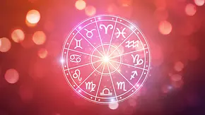 Leuchtender Horoskopkreis vor einem rot-pinken Hintergrund - Foto: sarayut_sy/AdobeStock Leuchtender Horoskopkreis vor einem rot-pinken Hintergrund - Foto: sarayut_sy/AdobeStock