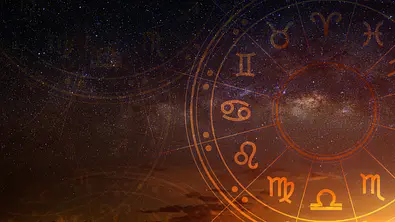 Für 3 Sternzeichen hält die erste Jahreswoche ab dem 01. Januar 2024 wunderbare Chancen bereit! - Foto: Thanumporn Thongkongkaew/iStock
