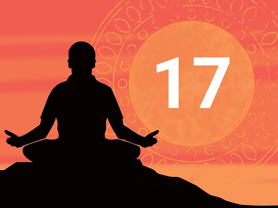 mantra-26 Schwarzer Umriss einer meditierenden Person vor einem orangefarbenen, mandalaartigen Hintergrund mit der Zahl 17