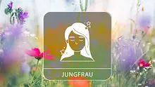 Sternzeichengrafik auf Blumenwiese - Foto: Collage mit iStock/borchee und Astrowoche.de