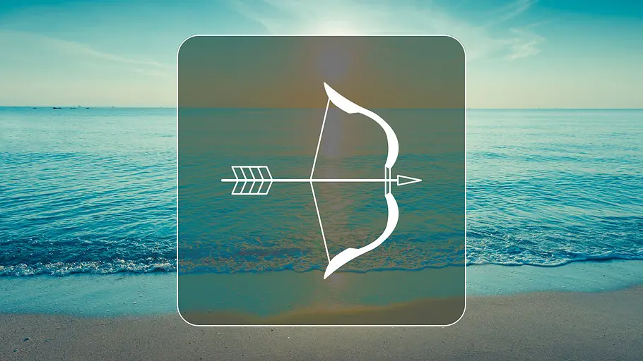 Die Urlaubstypologie für das Sternzeichen Schütze: So verreist es am liebsten Sternzeichensymbol vor Strand
