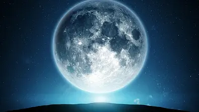 Vollmond im September 2022 - Foto: themacx / iStock